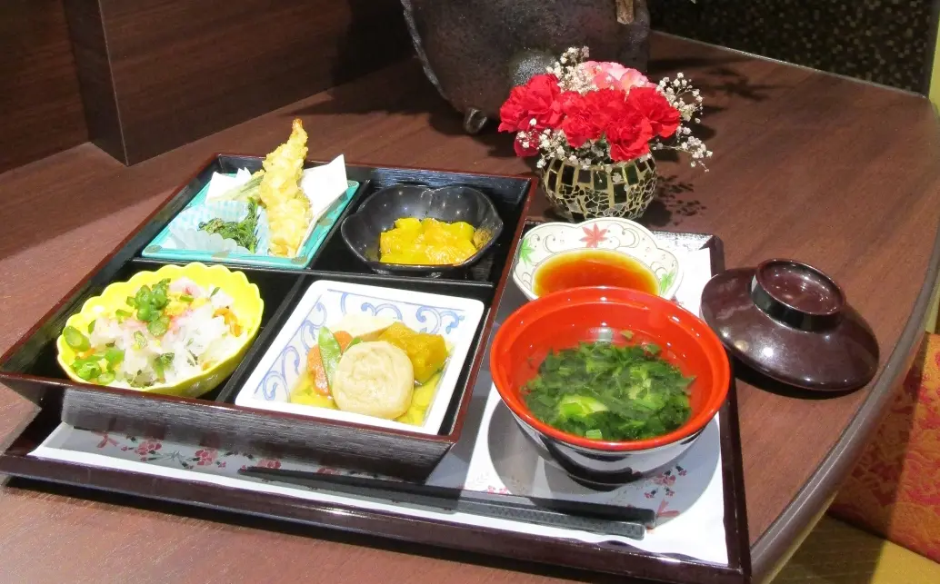 食事ケアをトータルでサポート